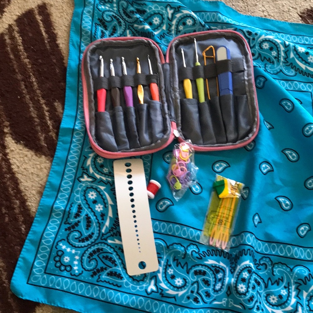 Crochet and knitting kit